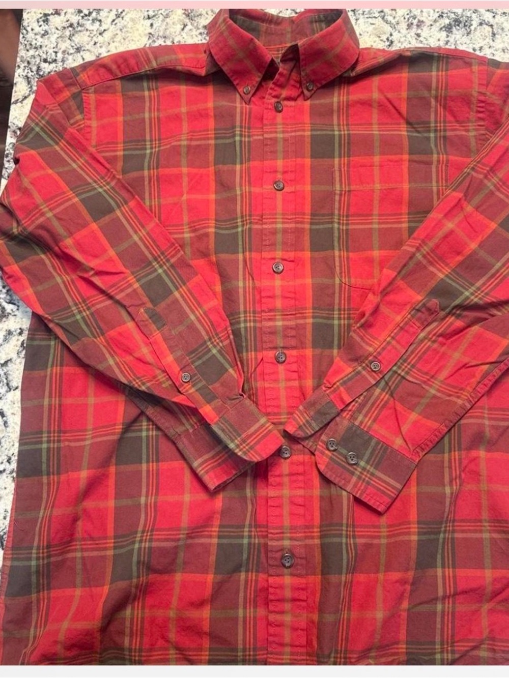 Men's Red Plaid Long-Sleeve Button-Down Shirt